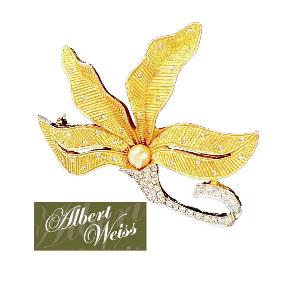 Rare Weiss Realistic Orchid Flower  Brooch Rhinestones, Pearl Gold Plate Pedals